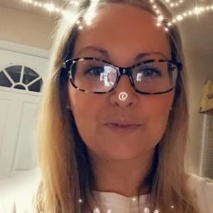 Meet your Posher, Claudia